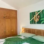 El Islote Direct At Paradise